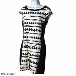 Sandra Darren Geometrical Houndstooth Print Shift Dress